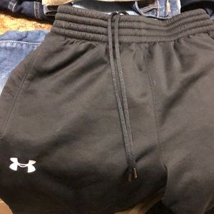 Medium sweat pants under armour
